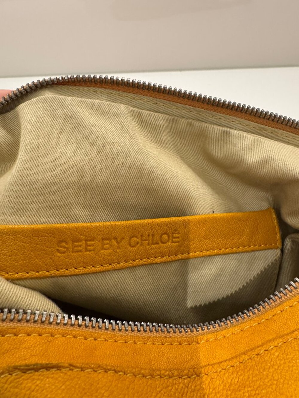 See By Chloe Leather Hobo bag with dust bag - Picture 4 of 11
